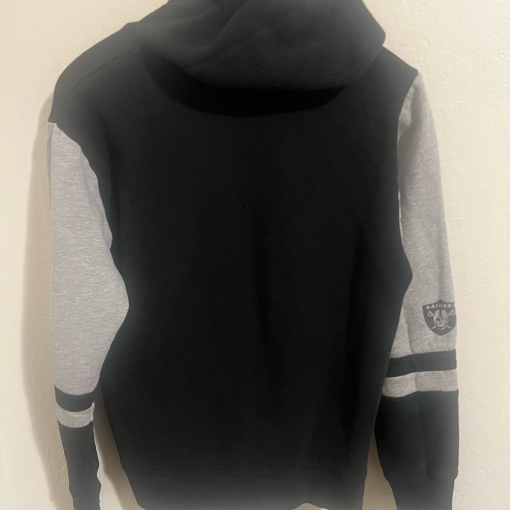 NFL‎ Team Apparel Black and Gray Youth Hoodie - Picture 3 of 4